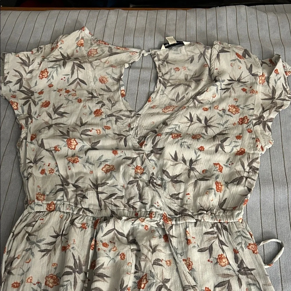 American Eagle Outfitters Floral Gray romper shorts with long skirt like wrap - Picture 3 of 5